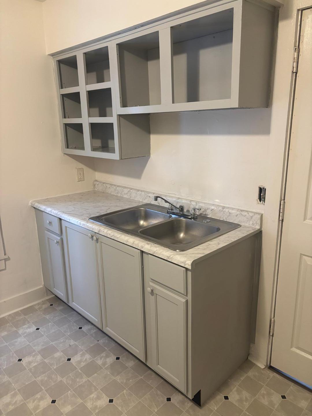 Image 6 For 724 Mulberry Street