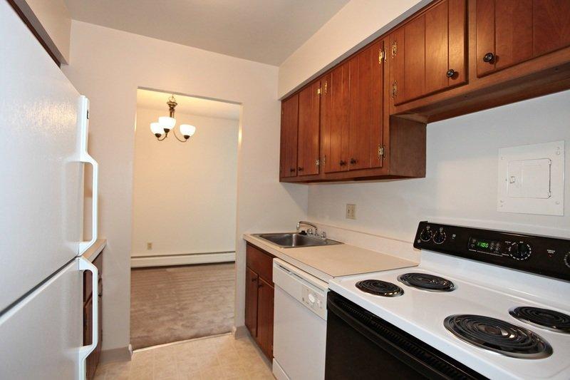 3303 Linden Rd #414, Rocky River, OH - 1,933 USD/ month