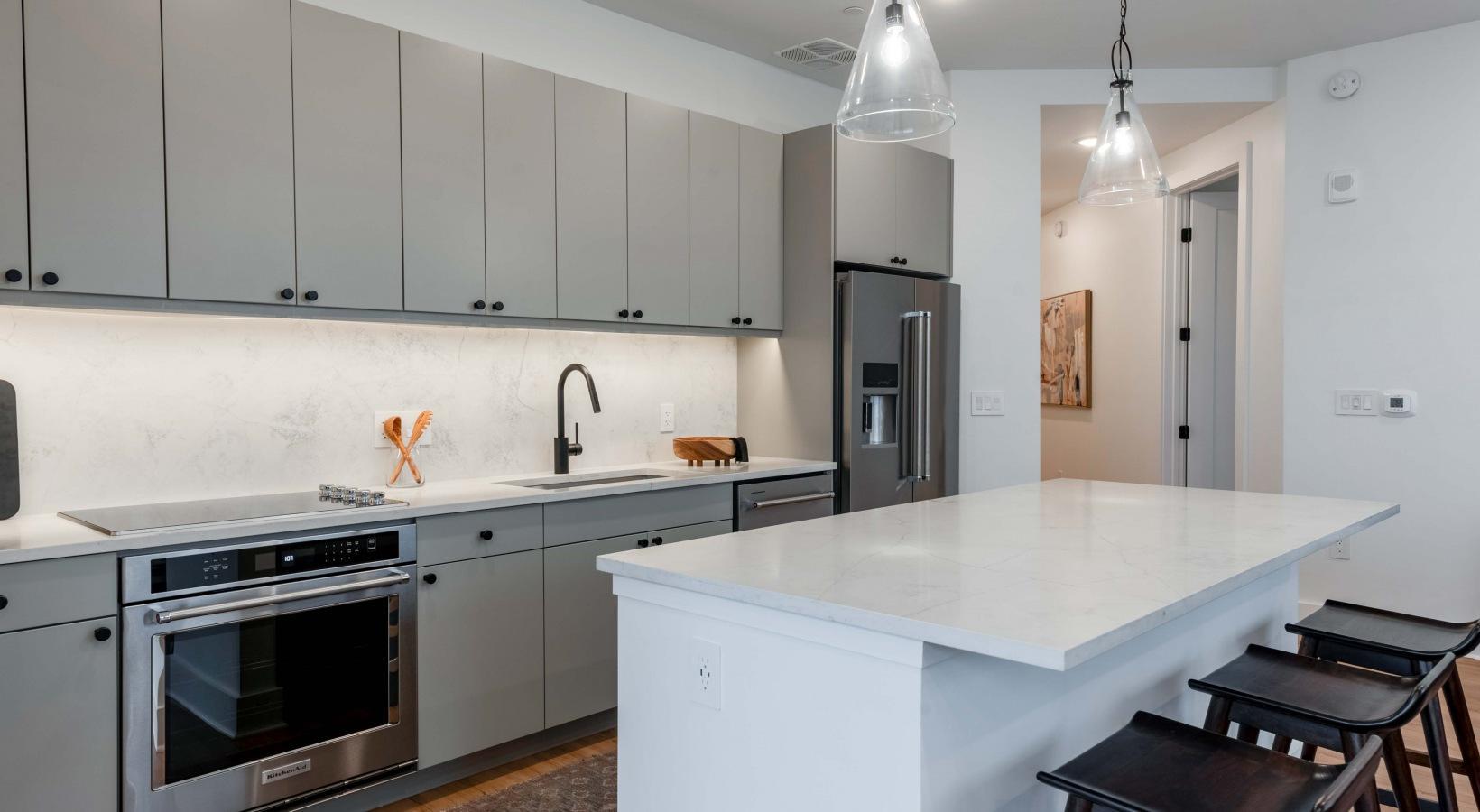 https://cdn.rentalbeast.com/listings/10053909_1723190807279.jpg.rbm