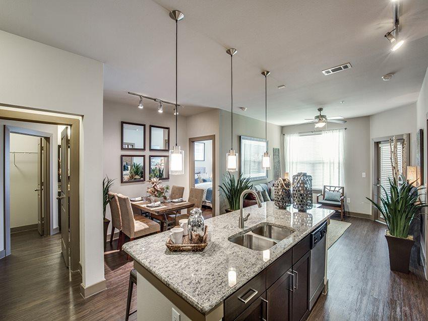 https://cdn.rentalbeast.com/listings/10184686_1725550165126.jpg.rbm