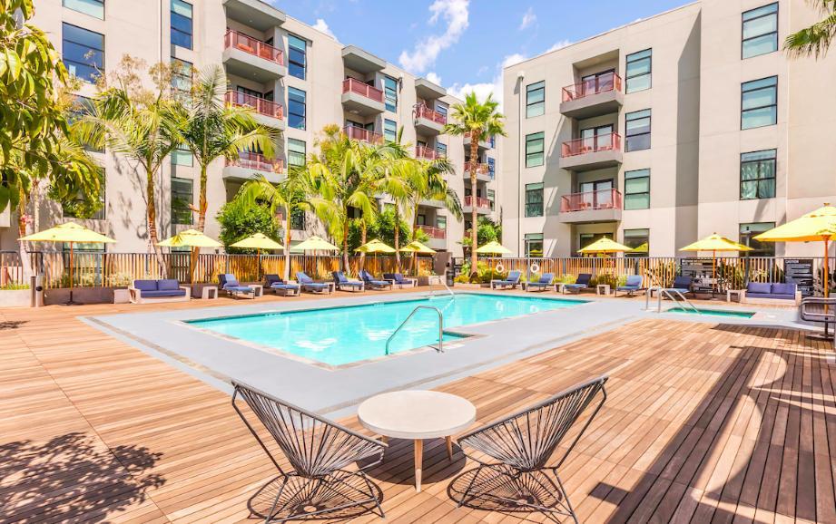 https://cdn.rentalbeast.com/listings/10206345_1725942524723.jpg.rbm