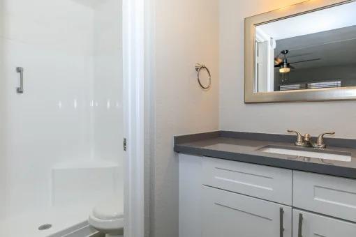 https://cdn.rentalbeast.com/listings/10353854_1727735913412.jpg.rbm