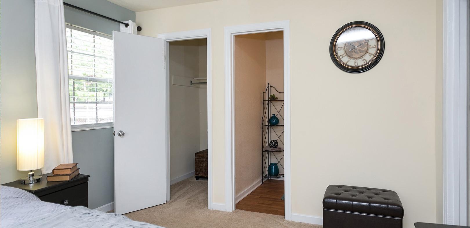 https://cdn.rentalbeast.com/listings/10356056_1727763214925.jpg.rbm