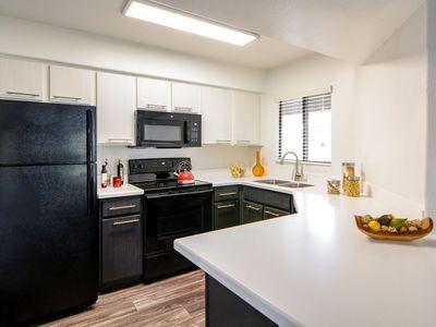 https://cdn.rentalbeast.com/listings/10404988_1728556009123.jpg.rbm