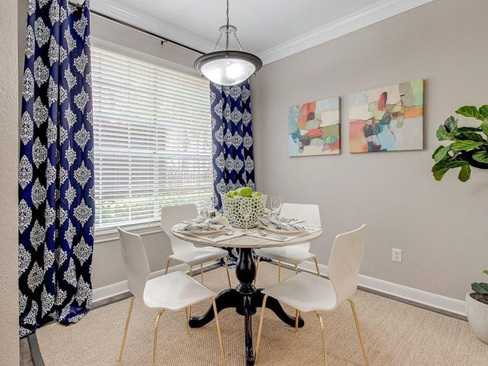 https://cdn.rentalbeast.com/listings/10415439_1728638693521.jpg.rbm