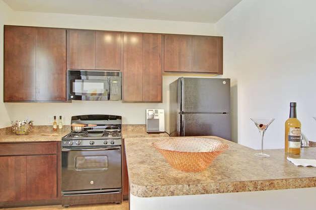 https://cdn.rentalbeast.com/listings/10450944_1728963202211.jpg.rbm