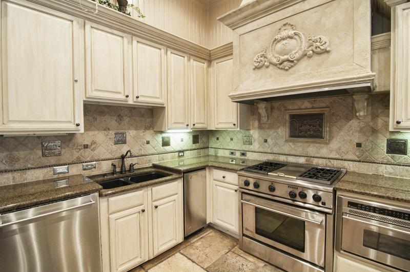 https://cdn.rentalbeast.com/listings/10454155_1728971798337.jpg.rbm
