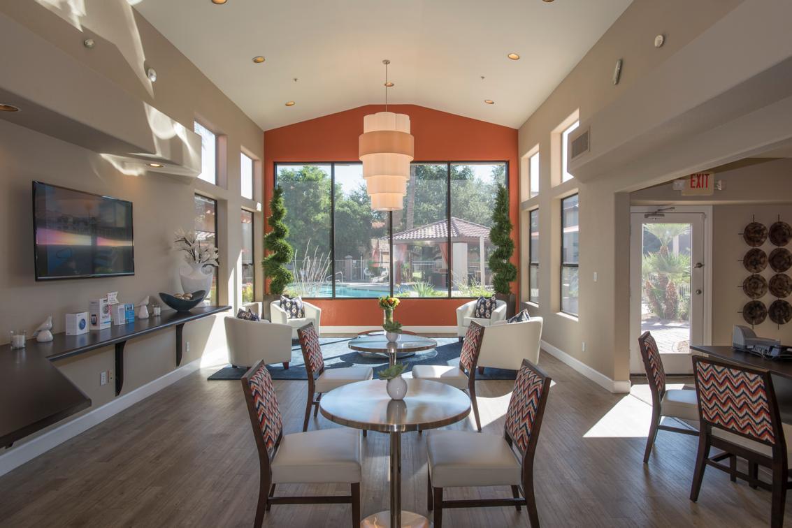 https://cdn.rentalbeast.com/listings/10460589_1729068282475.jpg.rbm