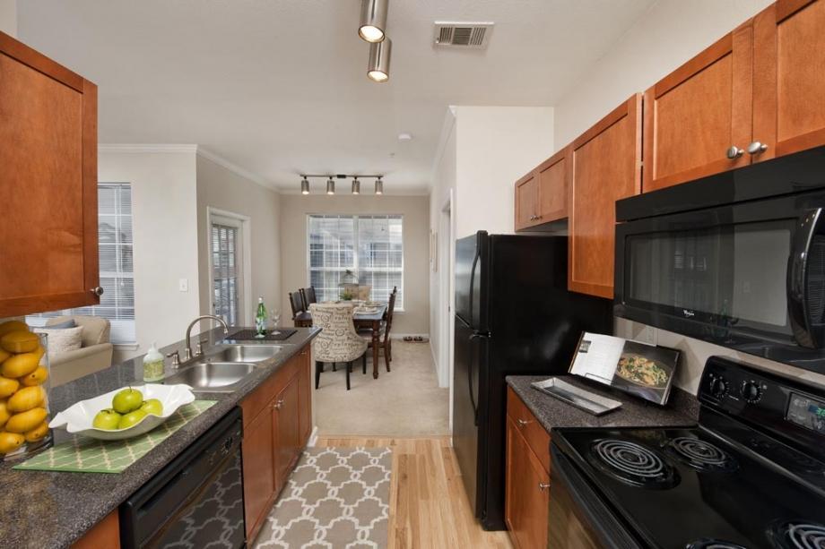 https://cdn.rentalbeast.com/listings/10518340_1729830793530.jpg.rbm