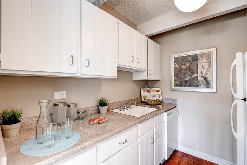https://cdn.rentalbeast.com/listings/10556209_1730430422894.jpg.rbm