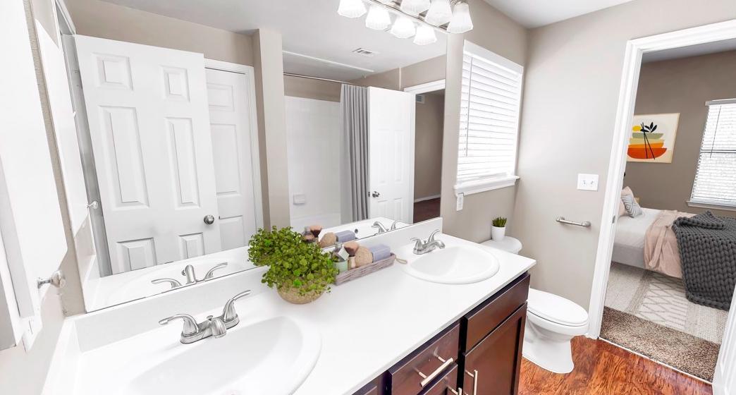 https://cdn.rentalbeast.com/listings/10574222_1730712328083.jpg.rbm