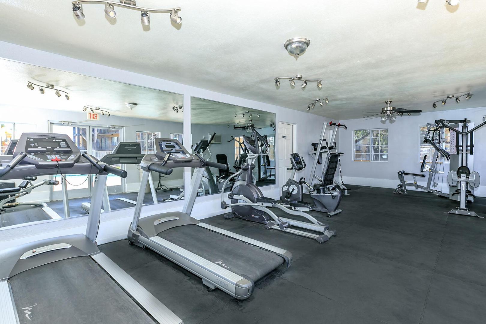 https://cdn.rentalbeast.com/listings/10578819_1730801563409.jpg.rbm
