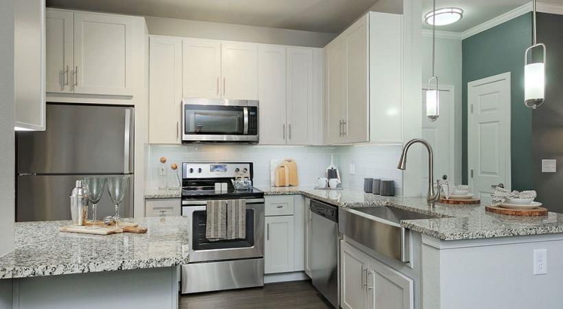 https://cdn.rentalbeast.com/listings/10584315_1730878440034.jpg.rbm