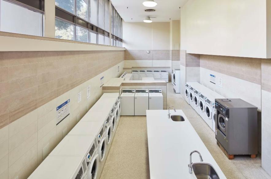 https://cdn.rentalbeast.com/listings/10626185_1731505835352.jpg.rbm