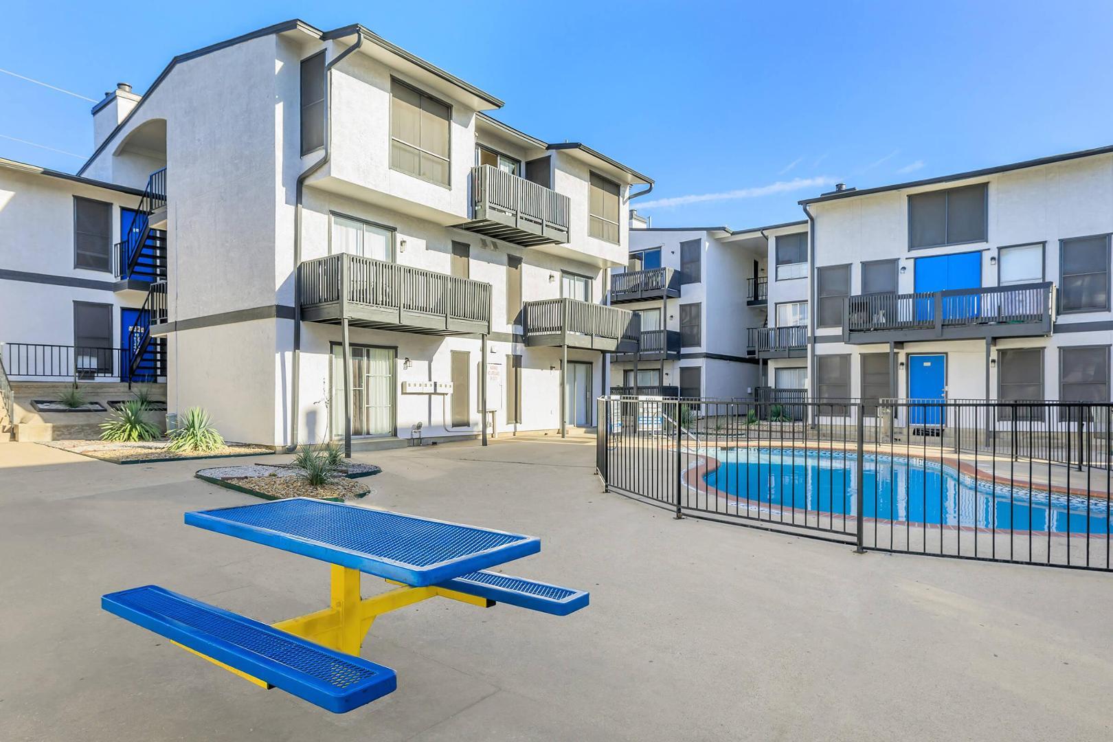 https://cdn.rentalbeast.com/listings/10632245_1735674921907.jpg.rbm