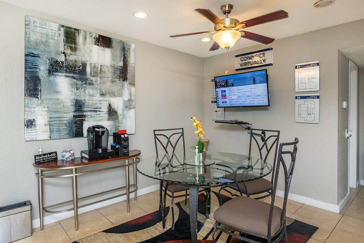 https://cdn.rentalbeast.com/listings/10632245_1735674924818.jpg.rbm