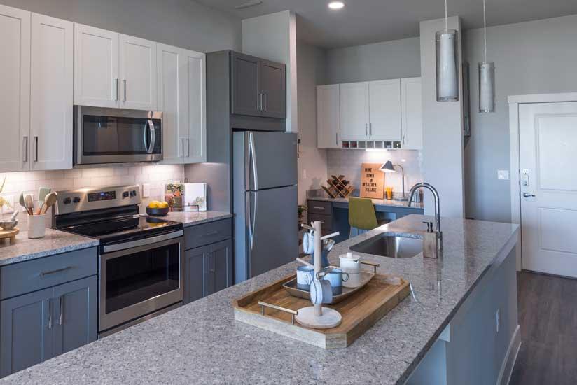 https://cdn.rentalbeast.com/listings/10653217_1731924501742.jpg.rbm