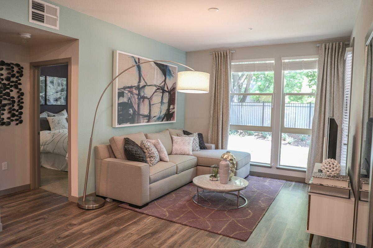 https://cdn.rentalbeast.com/listings/10657377_1732015189344.jpg.rbm