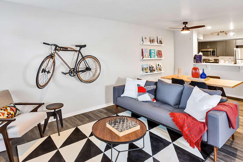 https://cdn.rentalbeast.com/listings/10668230_1732169281645.jpg.rbm