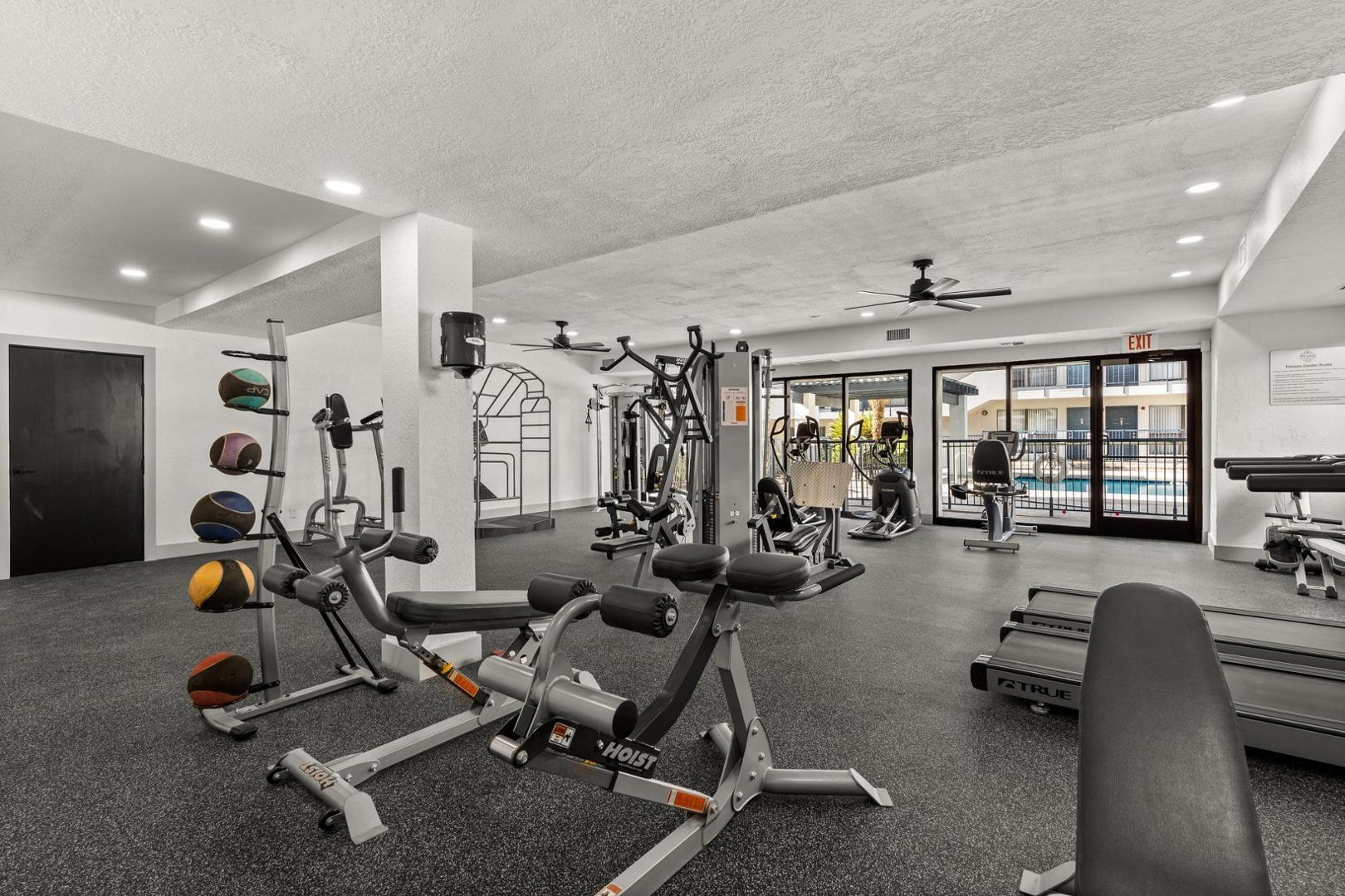 https://cdn.rentalbeast.com/listings/10669842_1732180001884.jpg.rbm