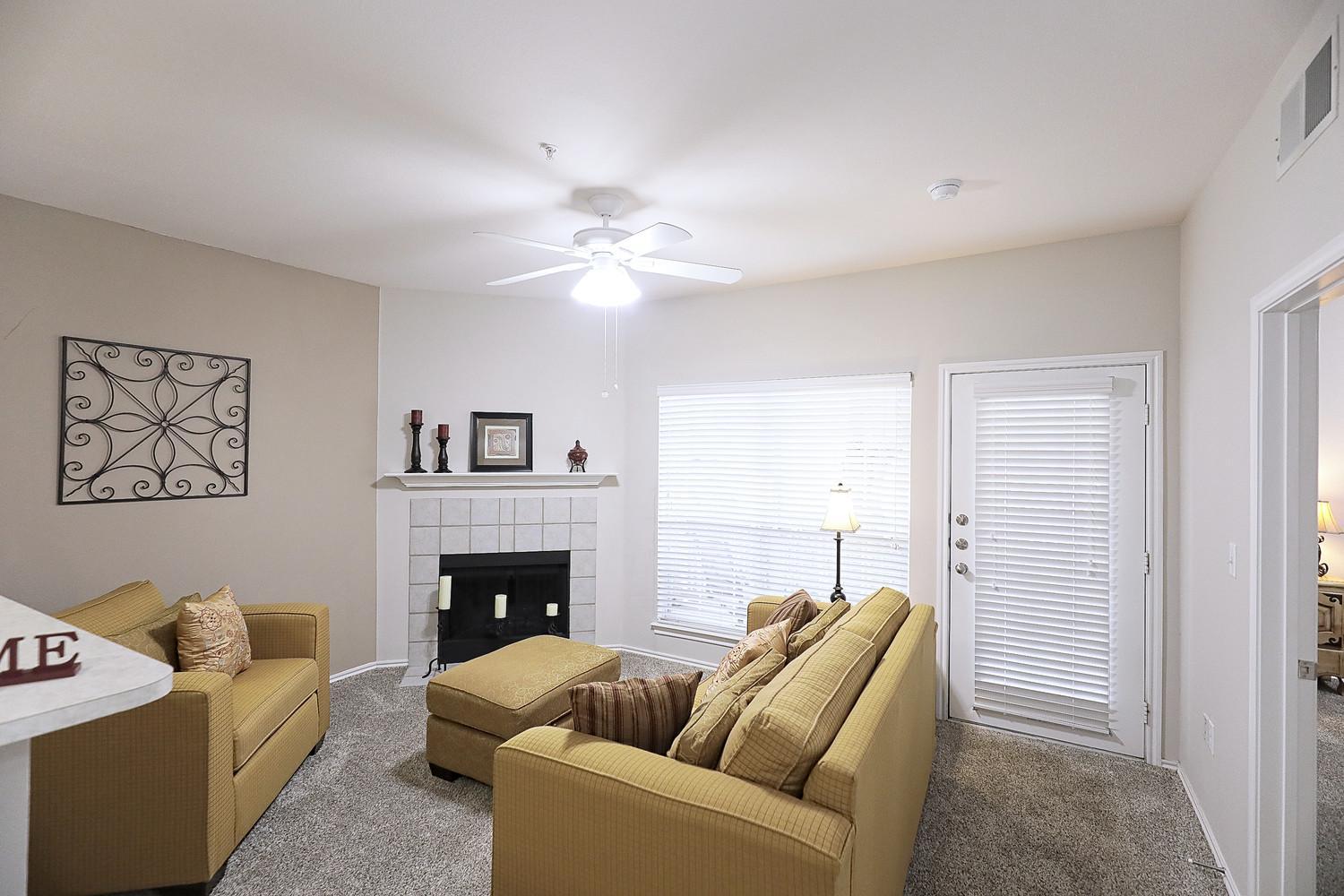 https://cdn.rentalbeast.com/listings/10674701_1732263565744.jpg.rbm