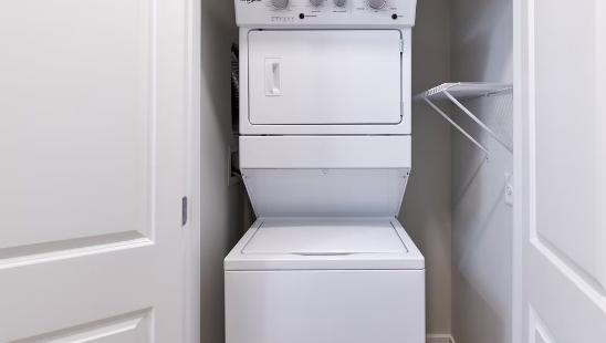 https://cdn.rentalbeast.com/listings/10722758_1733130378344.jpg.rbm