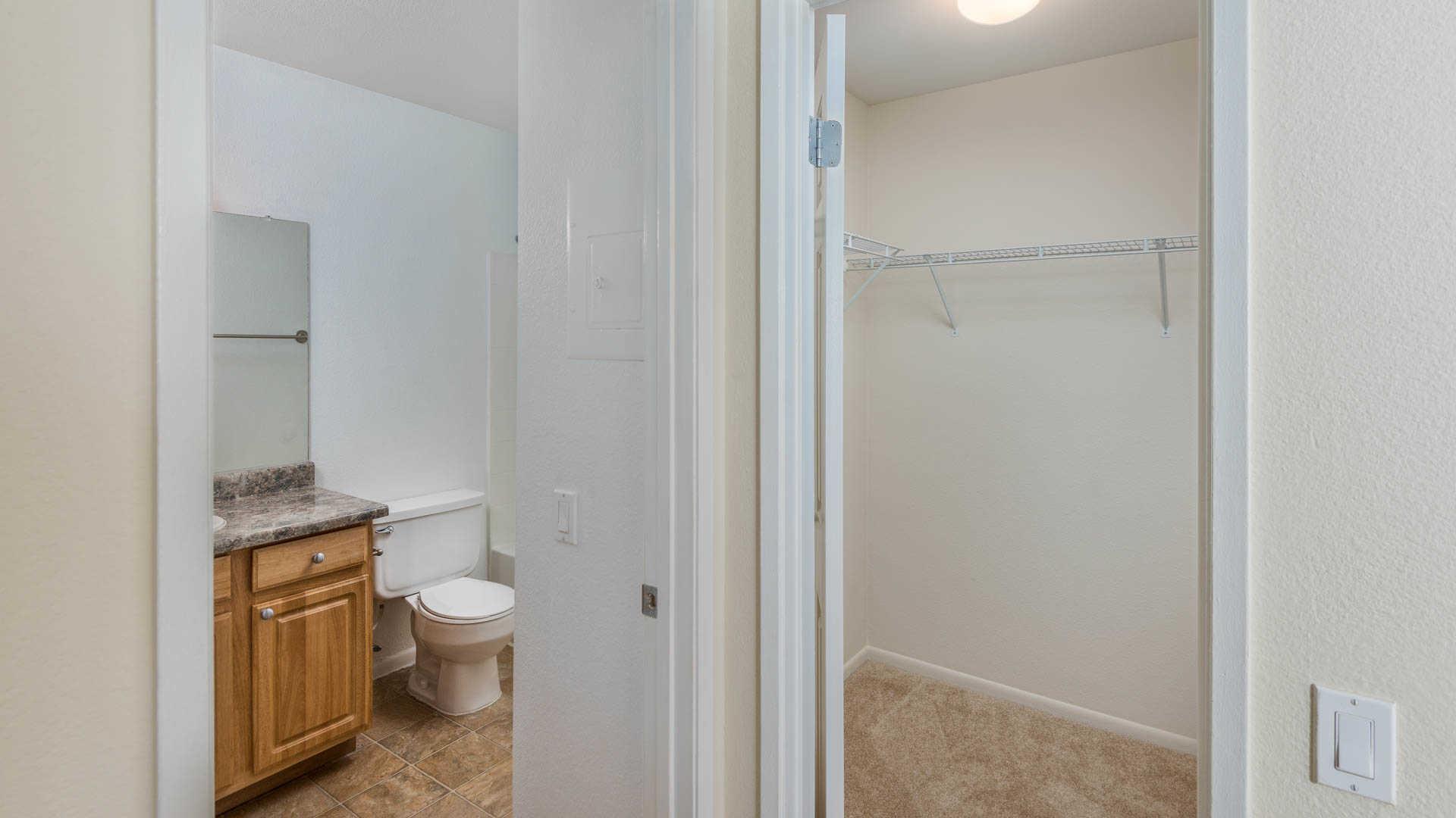 https://cdn.rentalbeast.com/listings/10726170_1733202871465.jpg.rbm