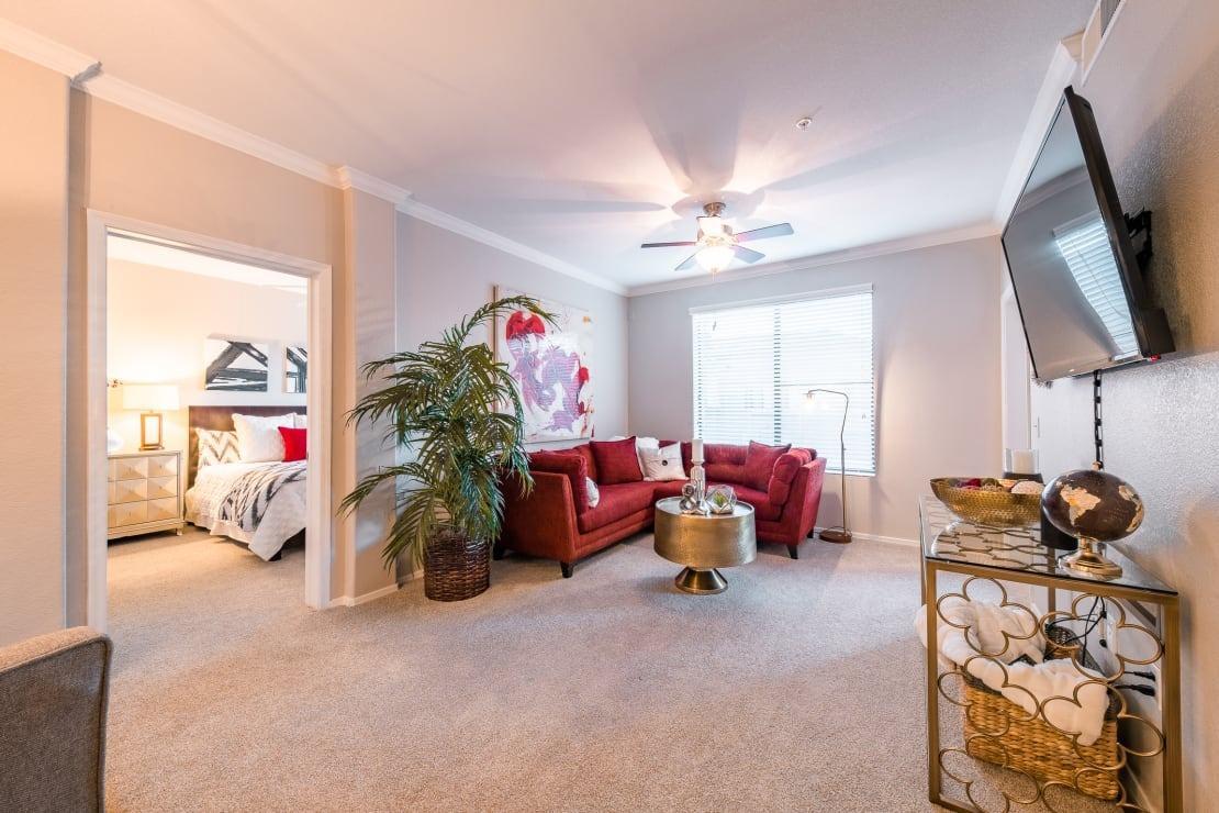 https://cdn.rentalbeast.com/listings/10735232_1733335965274.jpg.rbm