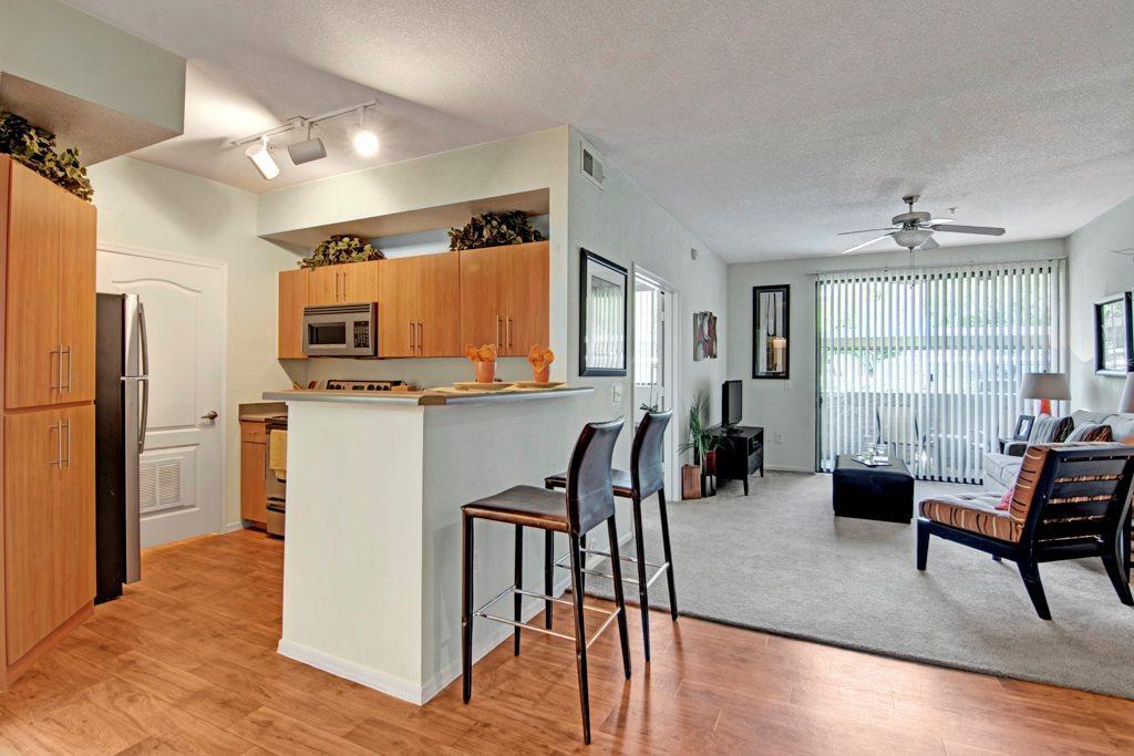 https://cdn.rentalbeast.com/listings/10786924_1734128071510.jpg.rbm