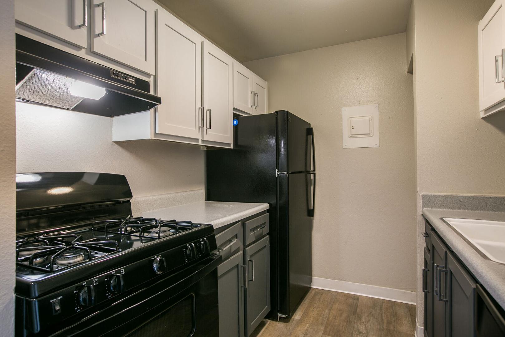 https://cdn.rentalbeast.com/listings/10799744_1734409274549.jpg.rbm