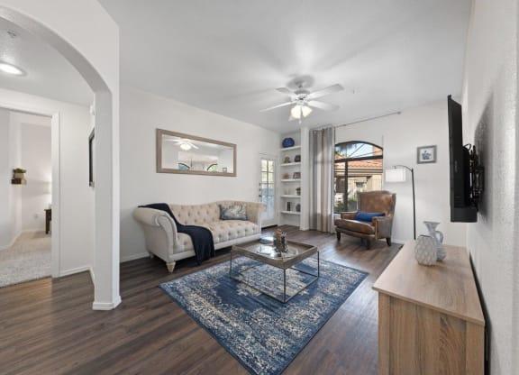https://cdn.rentalbeast.com/listings/10800624_1734426209265.jpg.rbm