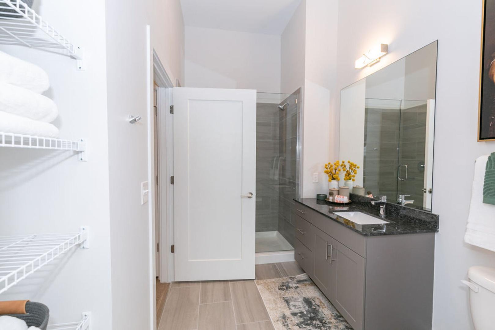 240 Grant Street SE #3202, Atlanta, GA - 1,790 USD/ month