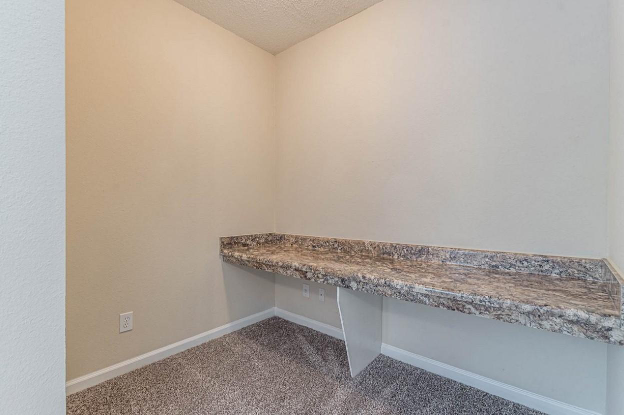 https://cdn.rentalbeast.com/listings/10827821_1734667658362.jpg.rbm