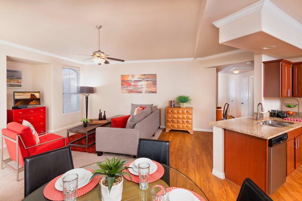 https://cdn.rentalbeast.com/listings/10875512_1735726695935.jpg.rbm
