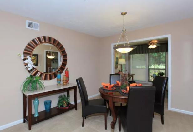 3200 Spring Hill Parkway SE #1605 - 1,476USD / month