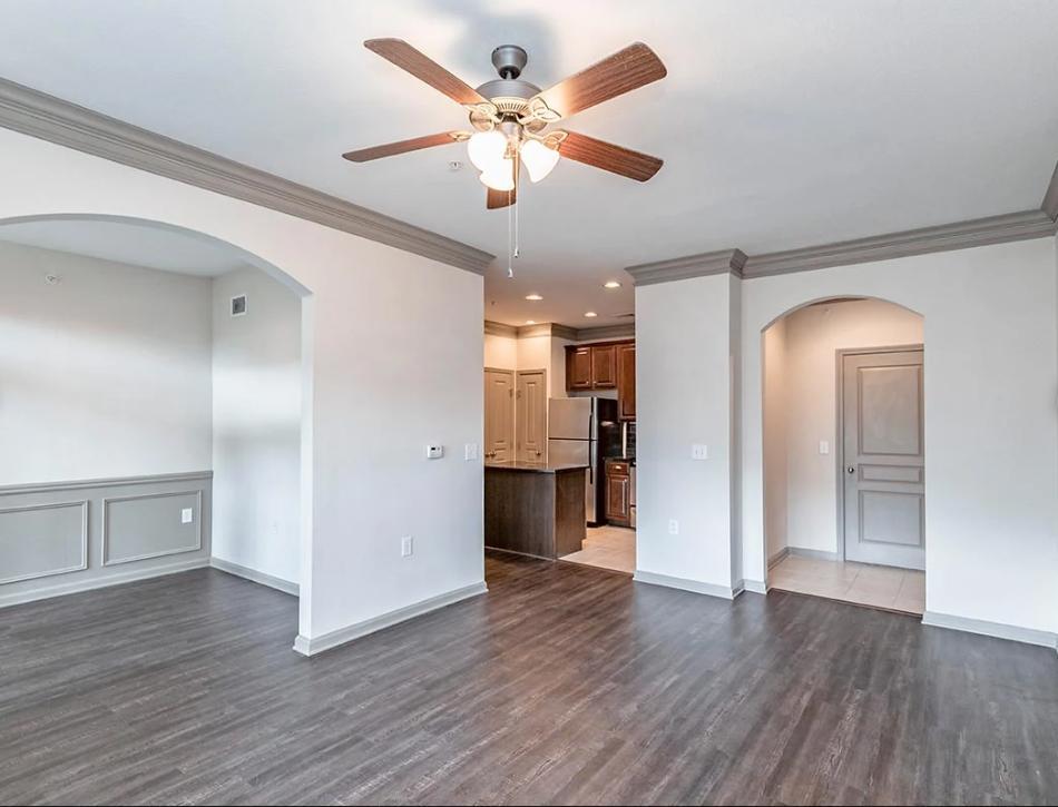 https://cdn.rentalbeast.com/listings/10945710_1736758591007.jpg.rbm