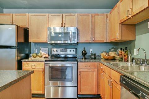 https://cdn.rentalbeast.com/listings/10954386_1736917189061.jpg.rbm