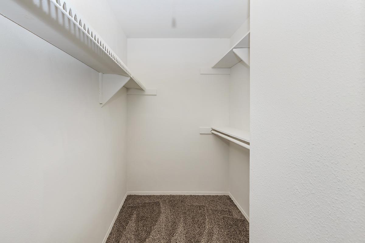 https://cdn.rentalbeast.com/listings/10961416_1737011402424.jpg.rbm