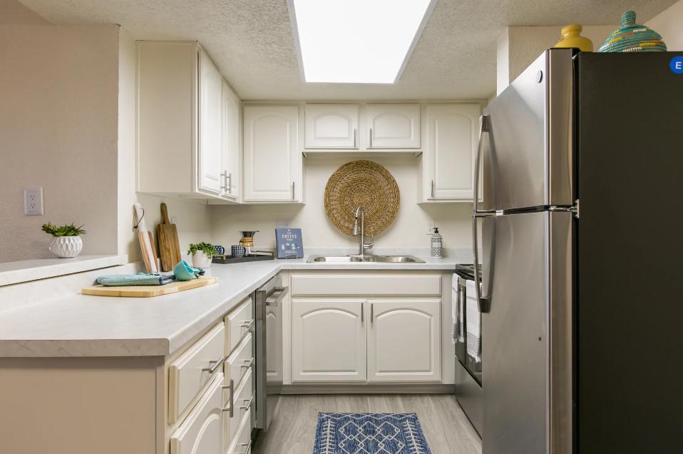 https://cdn.rentalbeast.com/listings/10968353_1737092337173.jpg.rbm
