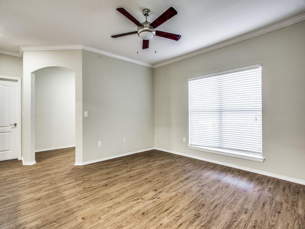 https://cdn.rentalbeast.com/listings/10969754_1737105004064.jpg.rbm