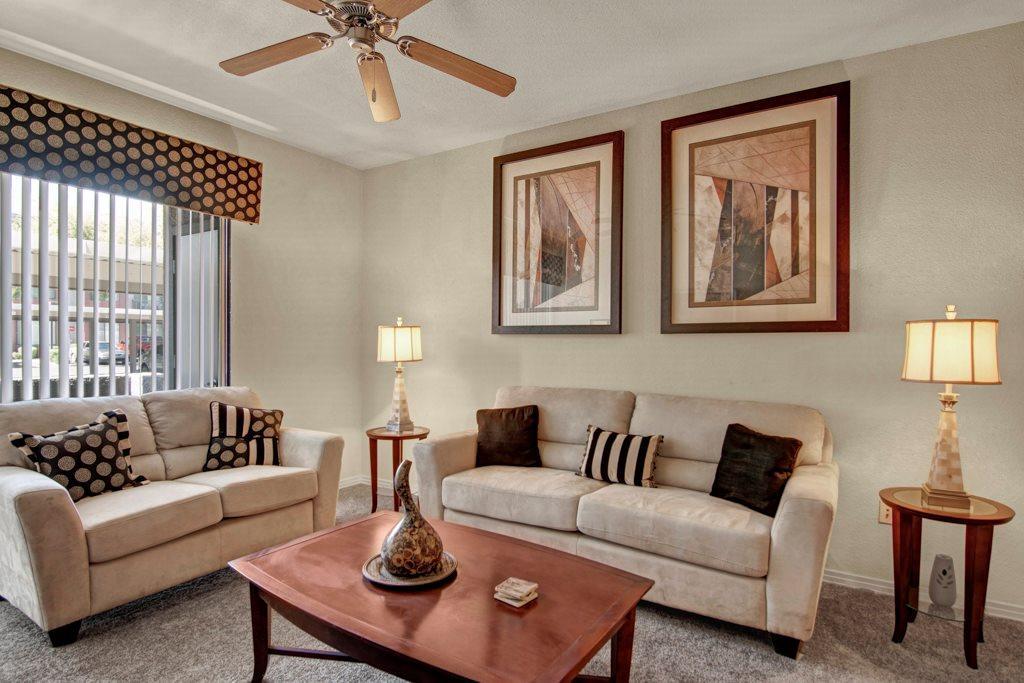 https://cdn.rentalbeast.com/listings/10979873_1737225501352.jpg.rbm