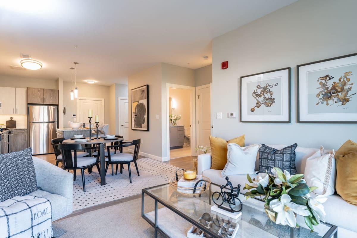 https://cdn.rentalbeast.com/listings/10985971_1737363087719.jpg.rbm