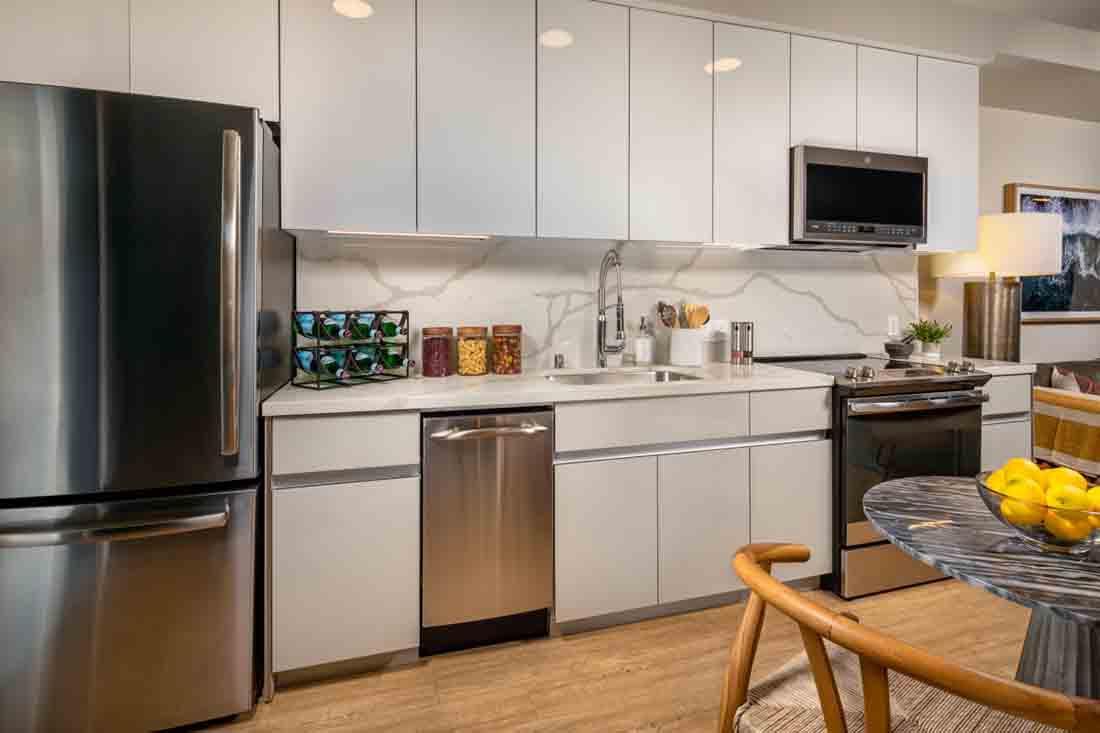 1641 Lincoln Blvd #206, Santa Monica, CA - 2,899 USD/ month