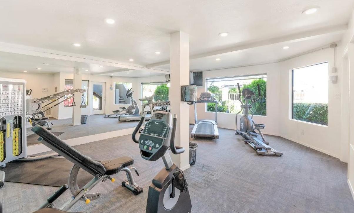 https://cdn.rentalbeast.com/listings/10994909_1737517262681.jpg.rbm