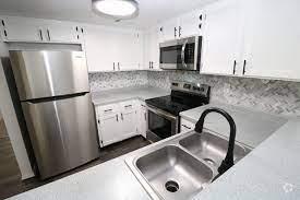 https://cdn.rentalbeast.com/listings/10994971_1737517981903.jpg.rbm