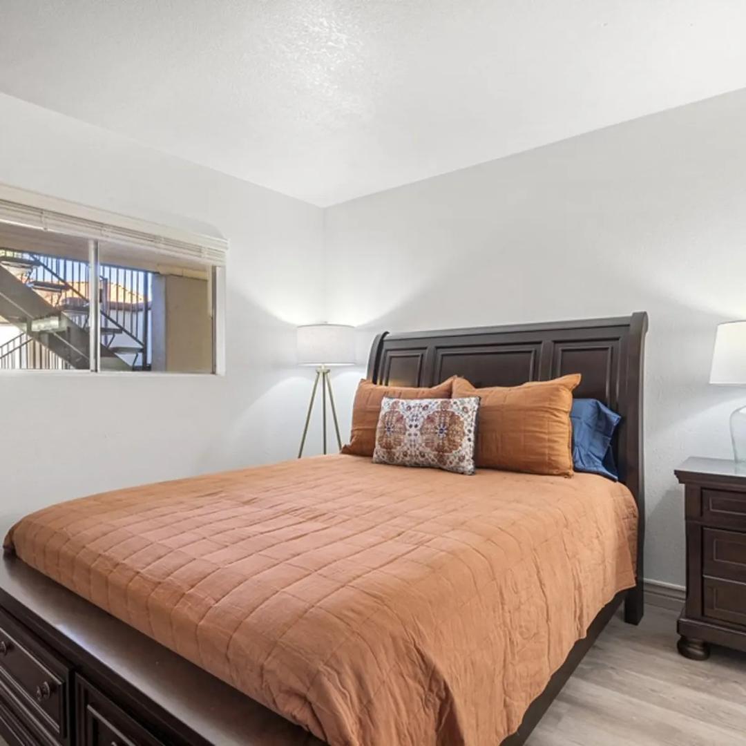 https://cdn.rentalbeast.com/listings/10995690_1737526174144.jpg.rbm