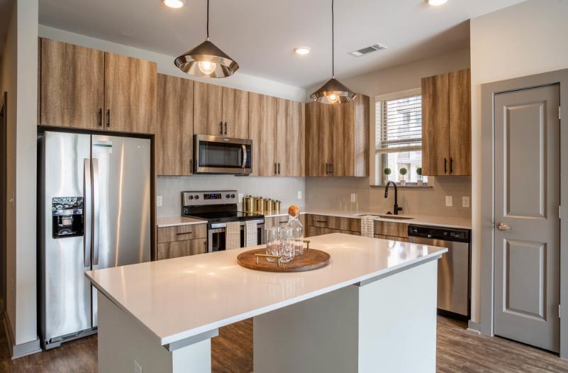 https://cdn.rentalbeast.com/listings/10999573_1737573446009.jpg.rbm