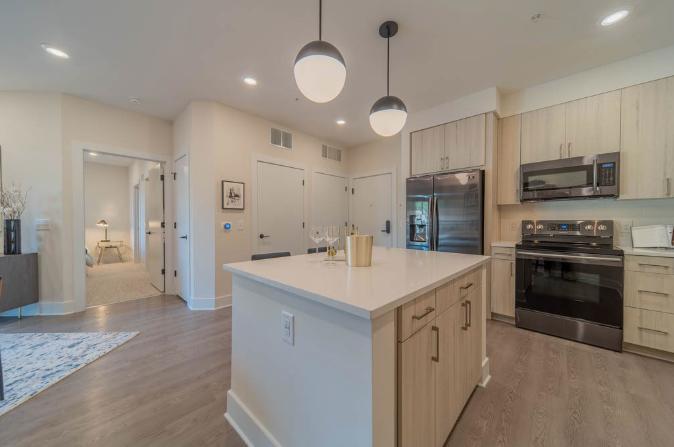 https://cdn.rentalbeast.com/listings/10999666_1737574503433.jpg.rbm