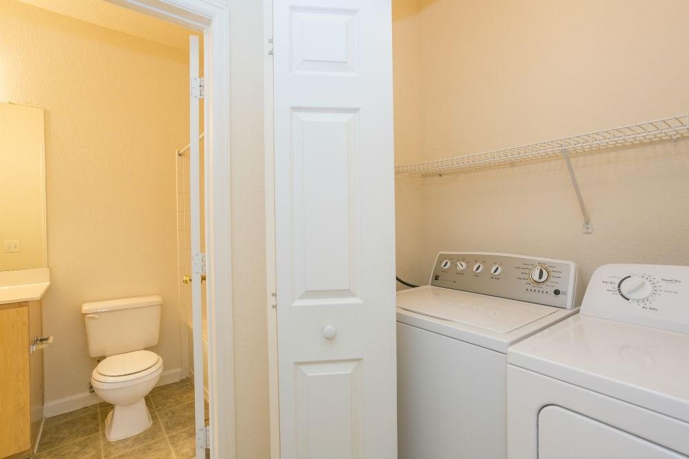 https://cdn.rentalbeast.com/listings/11001578_1737608865566.jpg.rbm