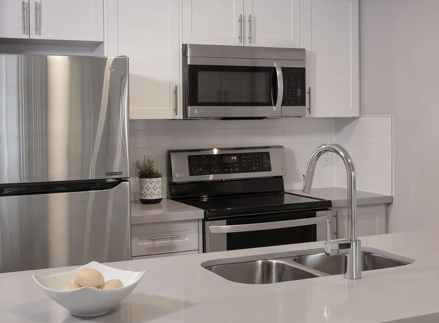 https://cdn.rentalbeast.com/listings/11002573_1737618997423.jpg.rbm